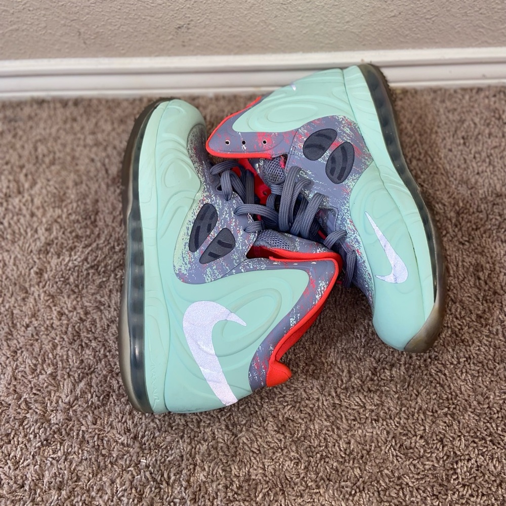 Size 11.5 - Nike Air Max Hyperposite Liberty🗽